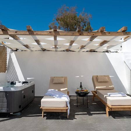 Angeleve Villa With Private Jacuzzi 산토리니 외부 사진