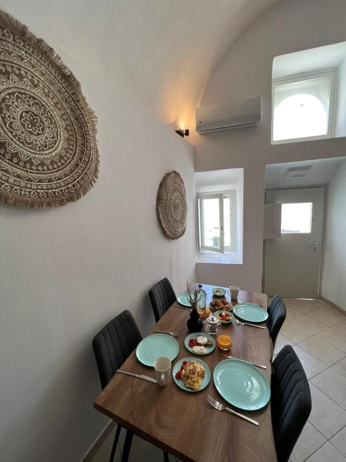 Angeleve Villa With Private Jacuzzi 산토리니 외부 사진