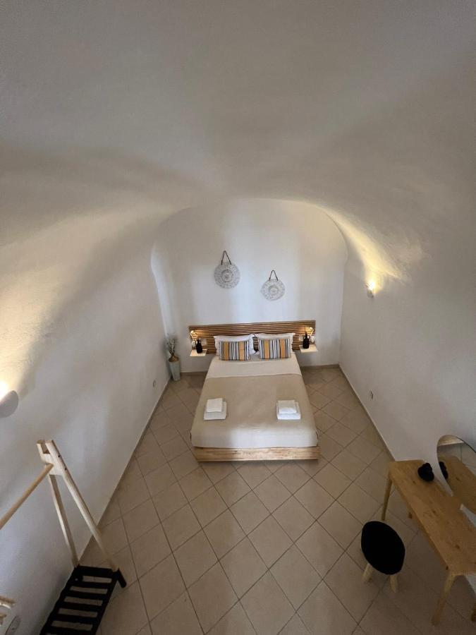 Angeleve Villa With Private Jacuzzi 산토리니 외부 사진