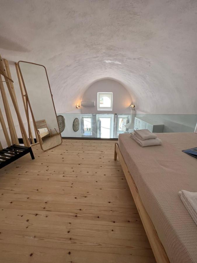 Angeleve Villa With Private Jacuzzi 산토리니 외부 사진