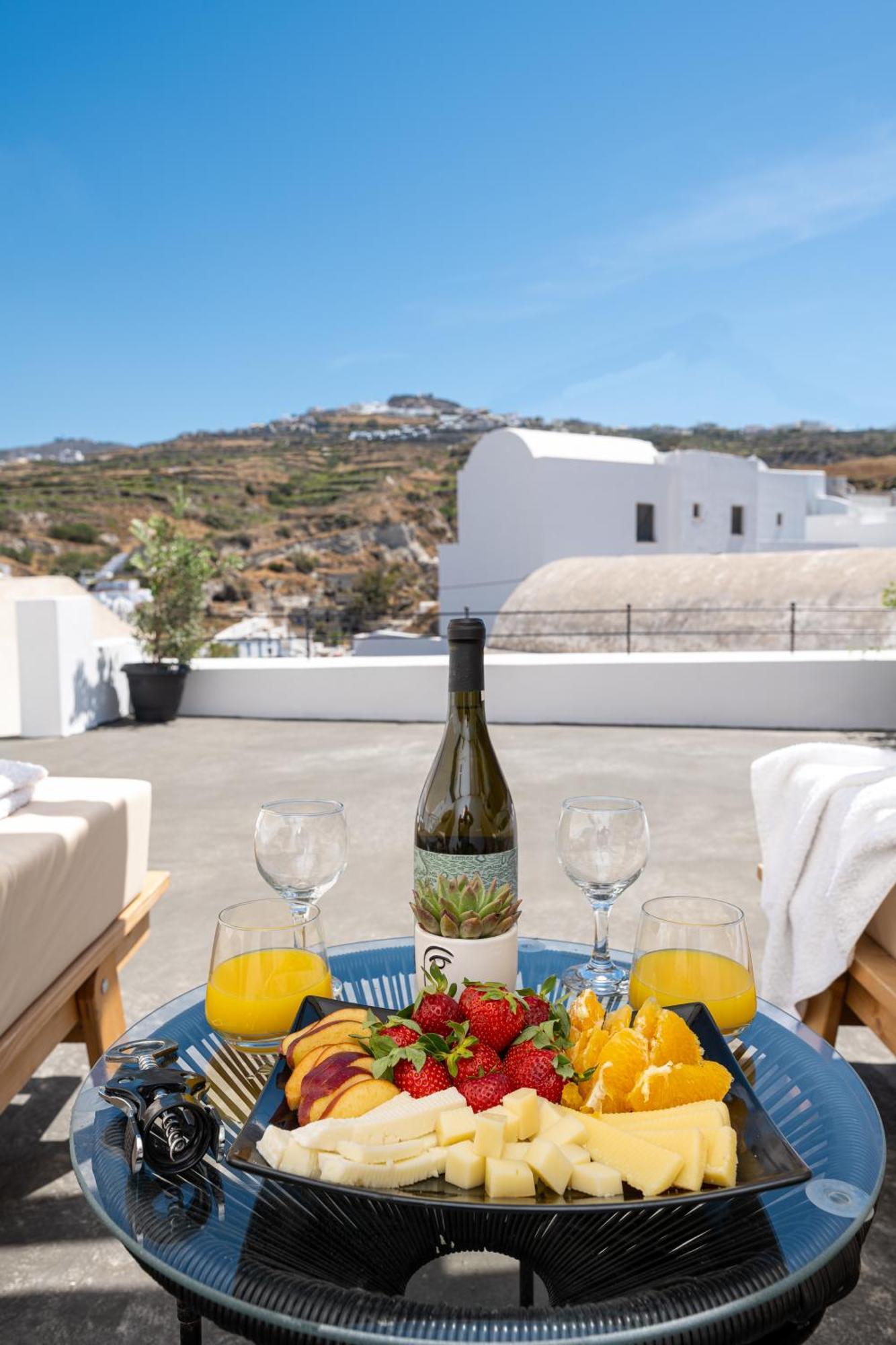 Angeleve Villa With Private Jacuzzi 산토리니 외부 사진